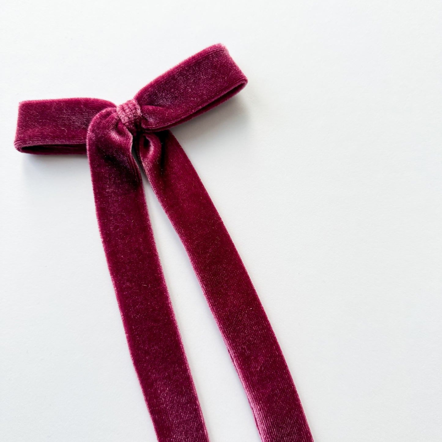 Rouge Velvet Long Tail Bow