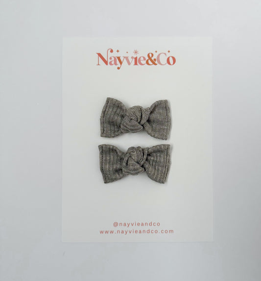 Gray Ribbed KNOTTED PIGGY SET