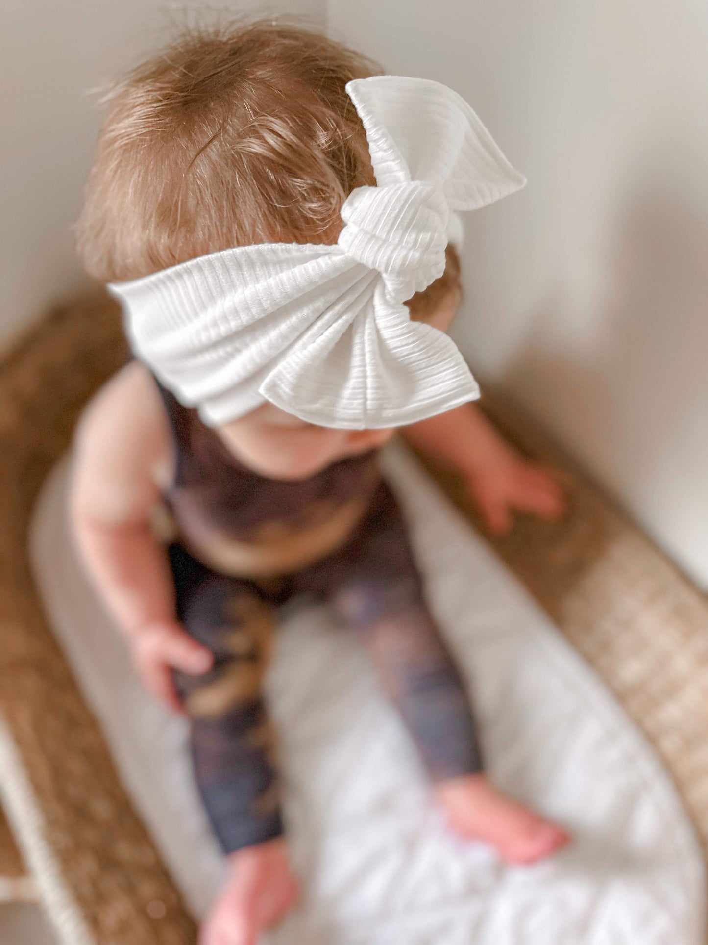 White Ribbed Chunky Knotted Headwrap