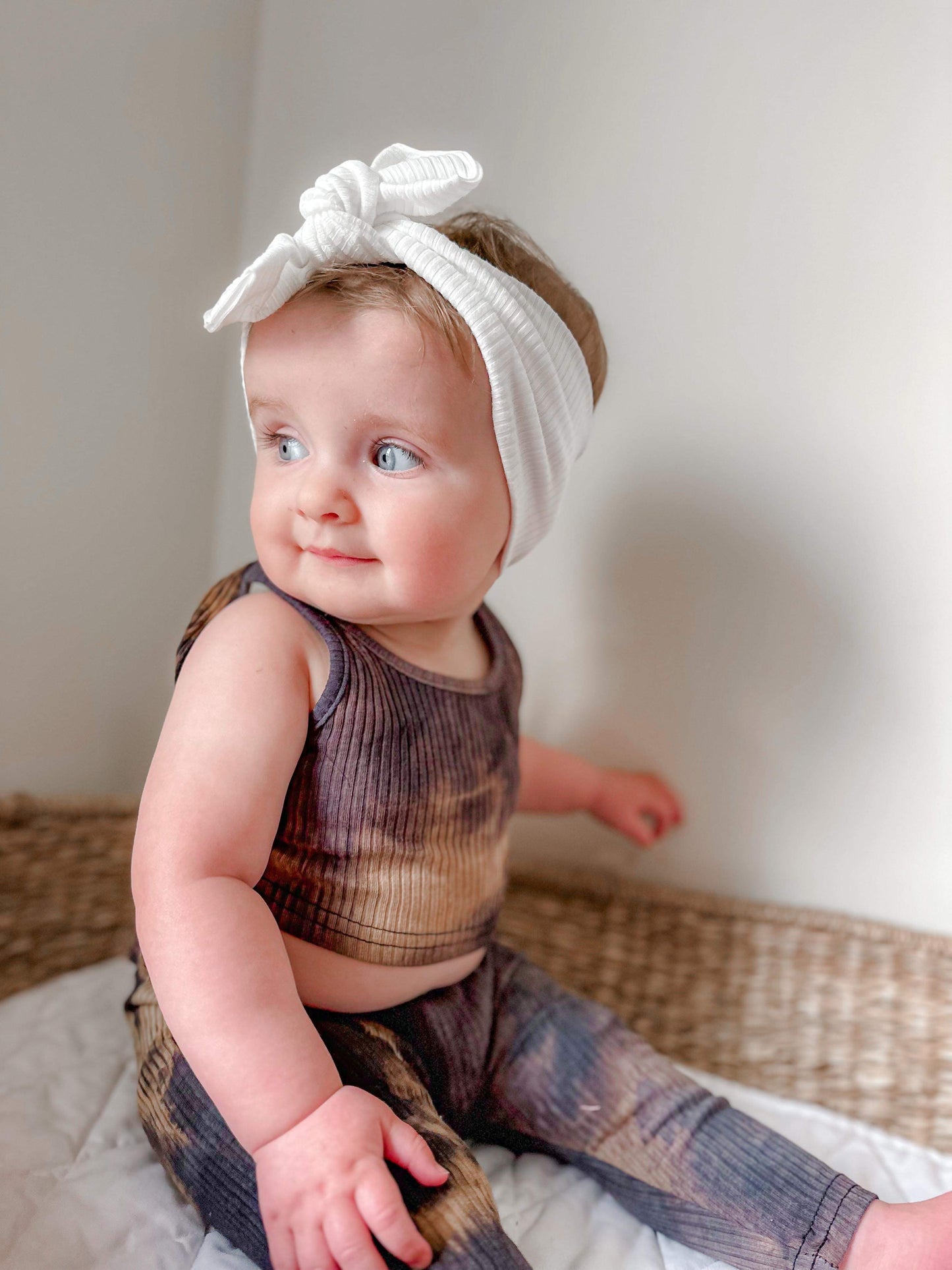 White Ribbed Chunky Knotted Headwrap