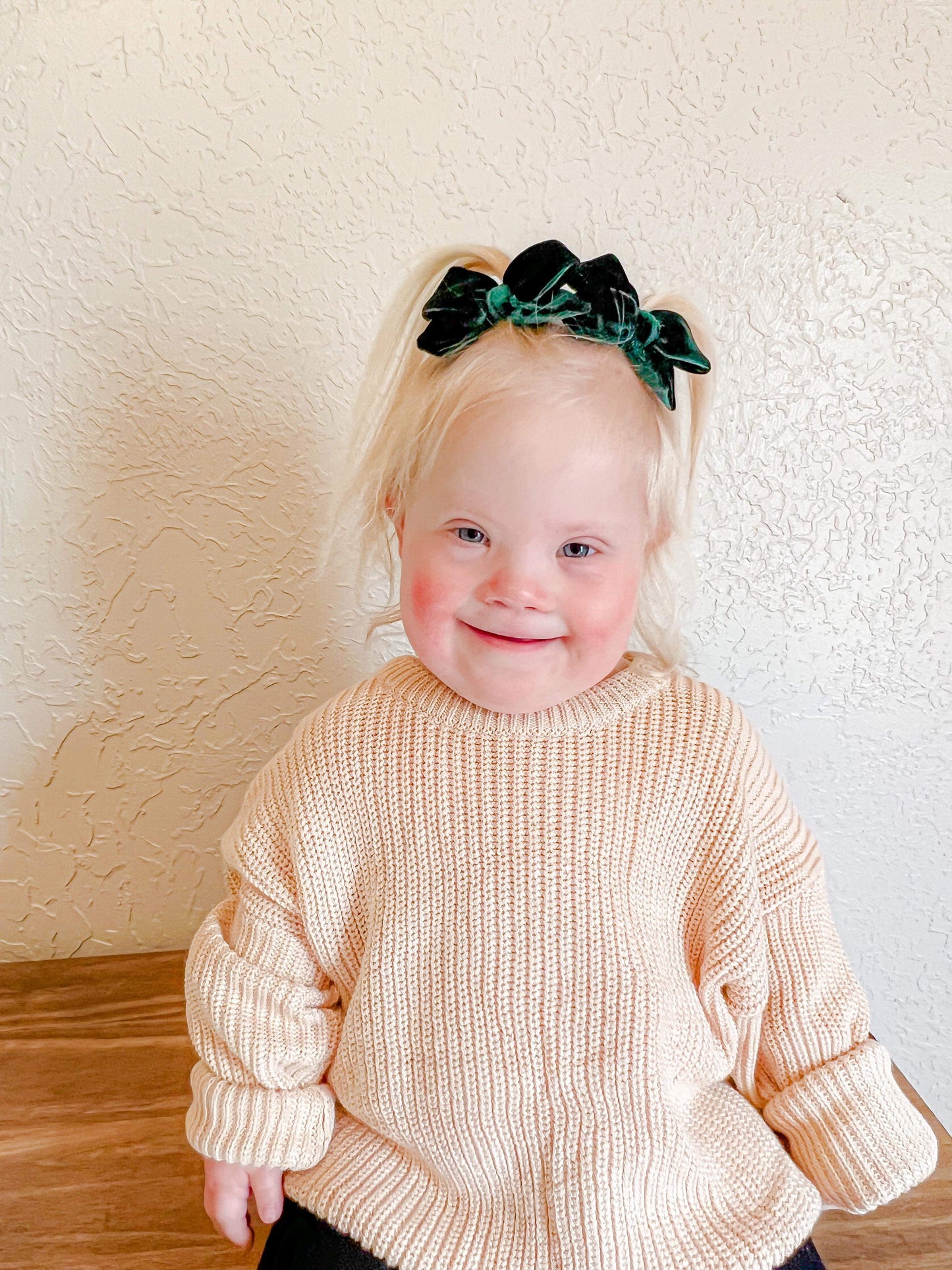 Evergreen Velvet Hand-tied Bow