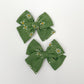Green Daisy Hand-tied Bow
