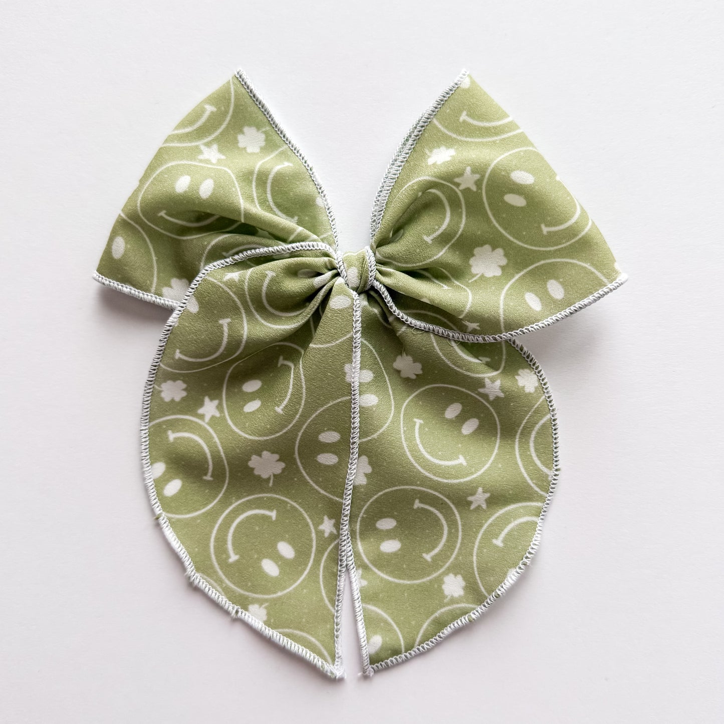 RTS Oversize Green Smiley Fable Bow