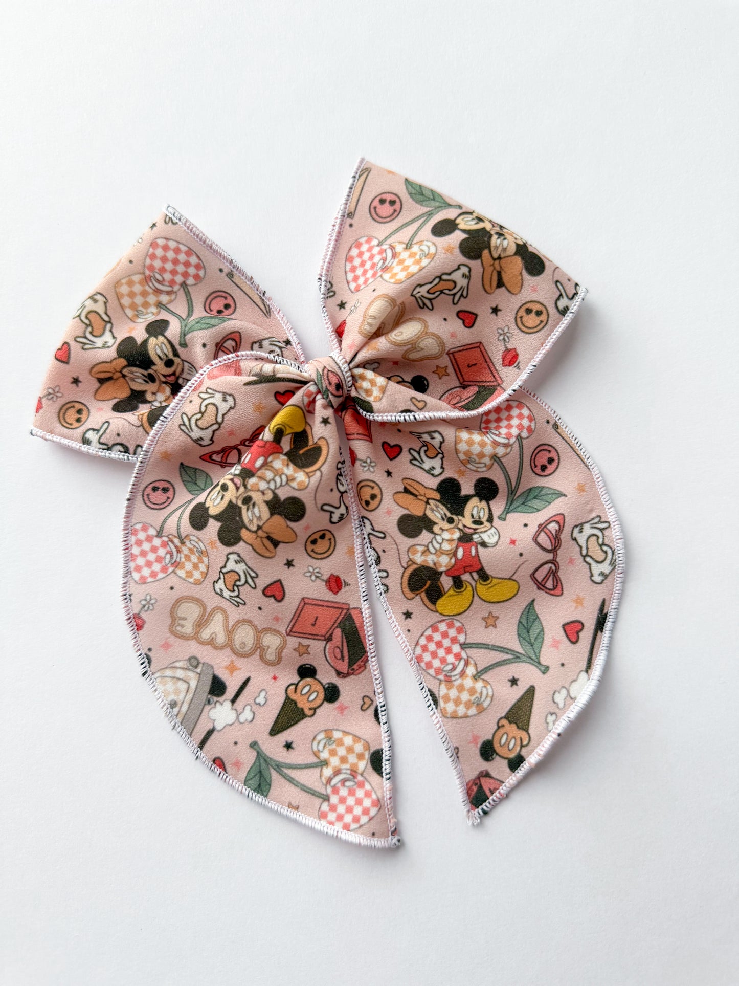 RTS OVERSIZE MICKEY IN LOVE Fable Bow
