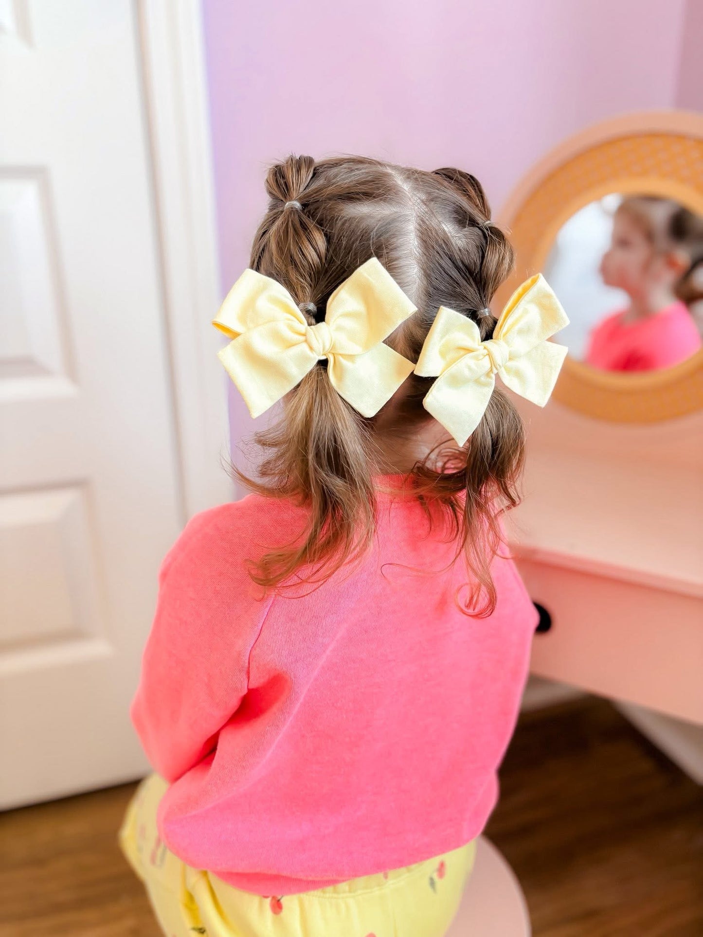 Butter Yellow Hand-tied Bow