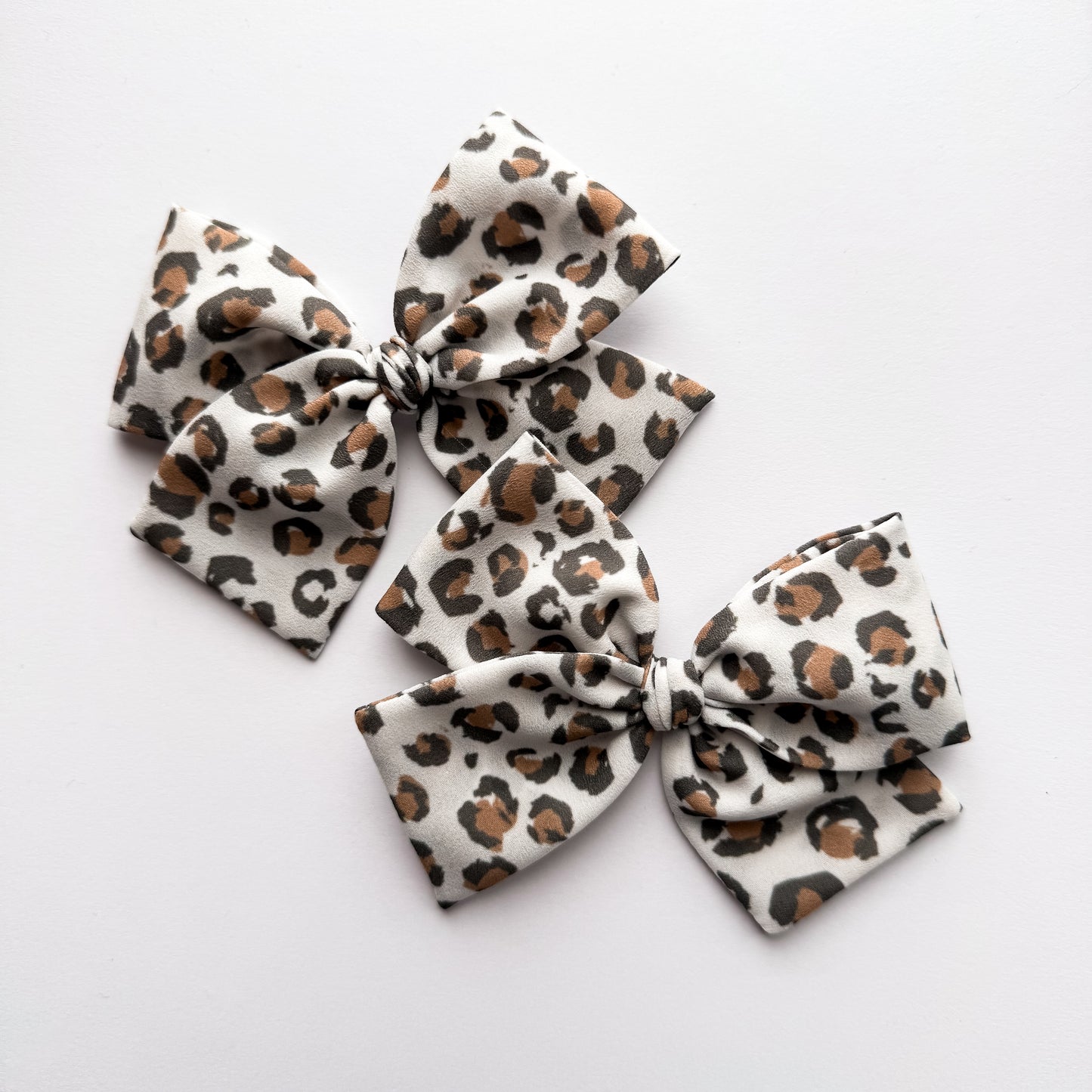 White Leopard Hand-tied Bow