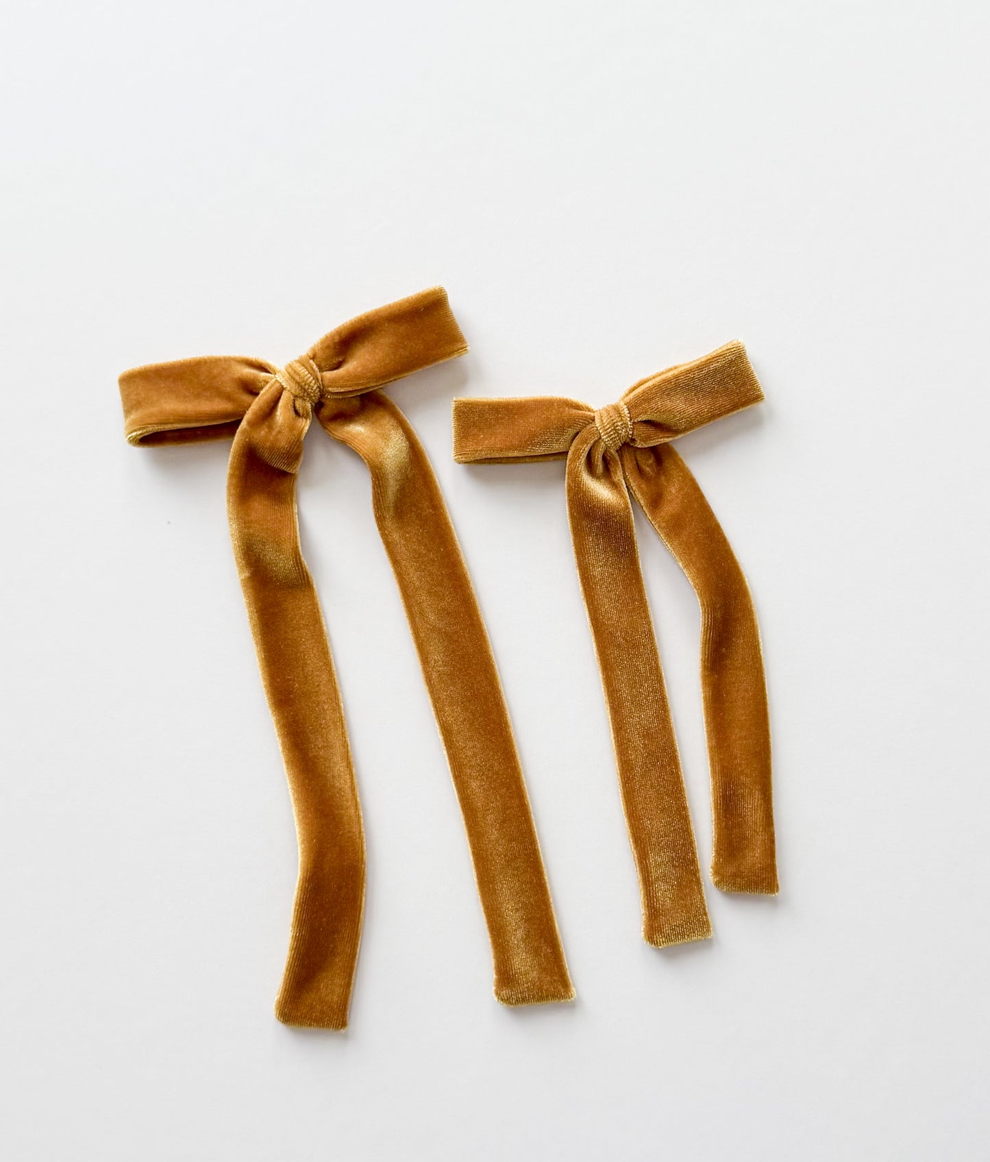 Gold Velvet Long Tail Bow