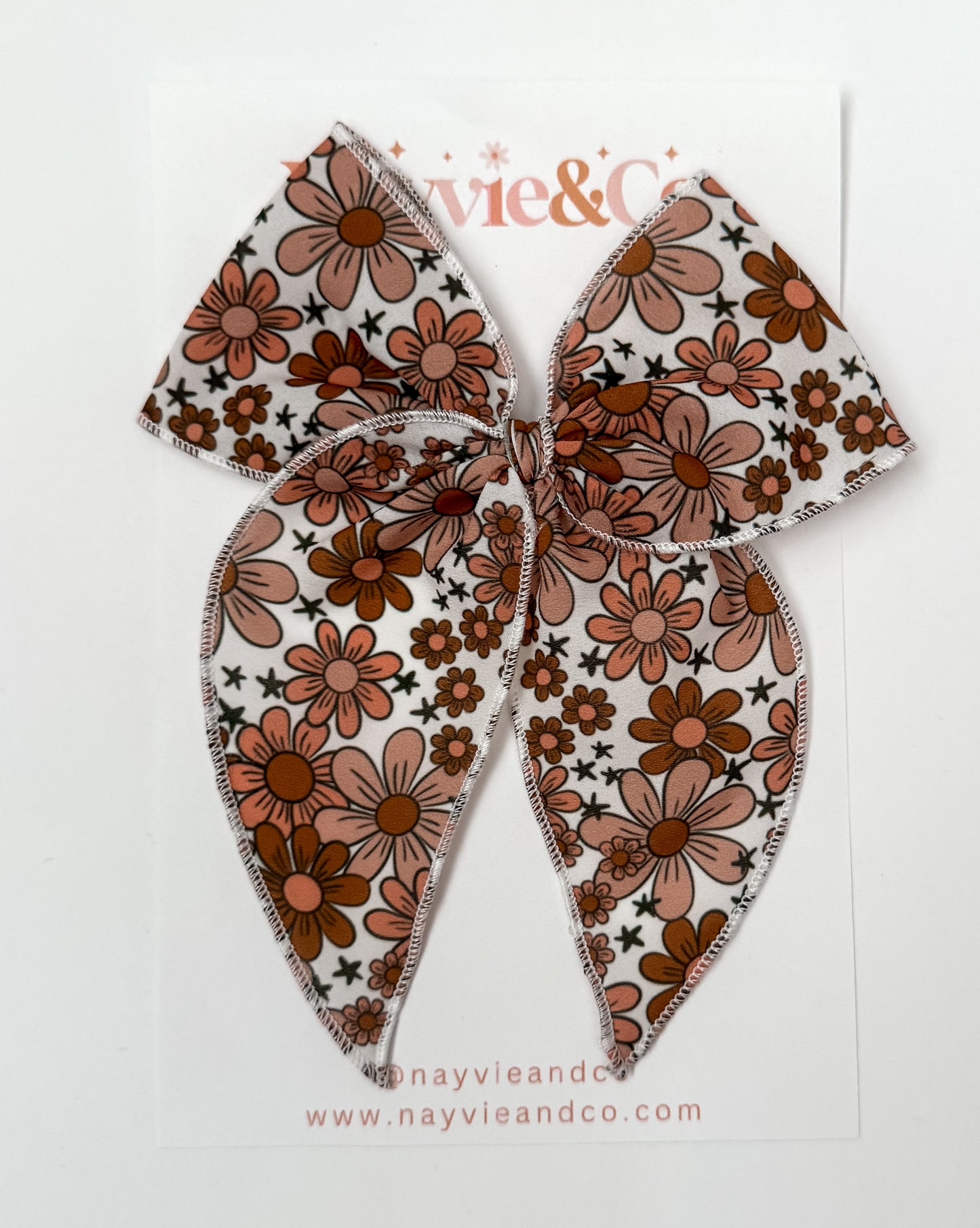 Retro Daisies Fable Bow