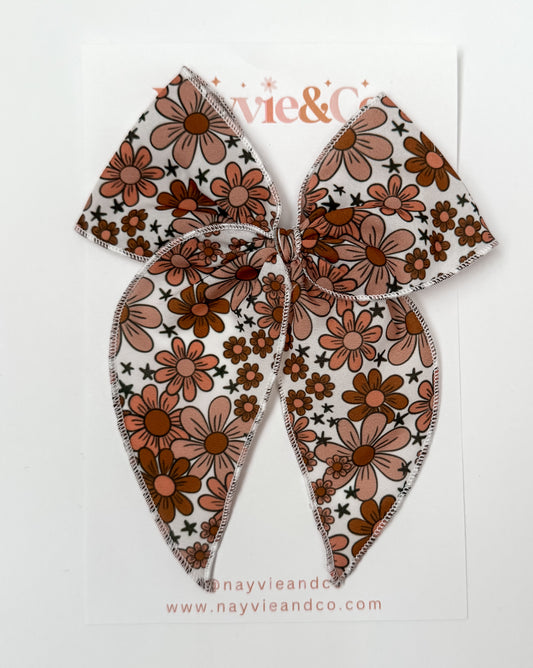 Retro Daisies Fable Bow