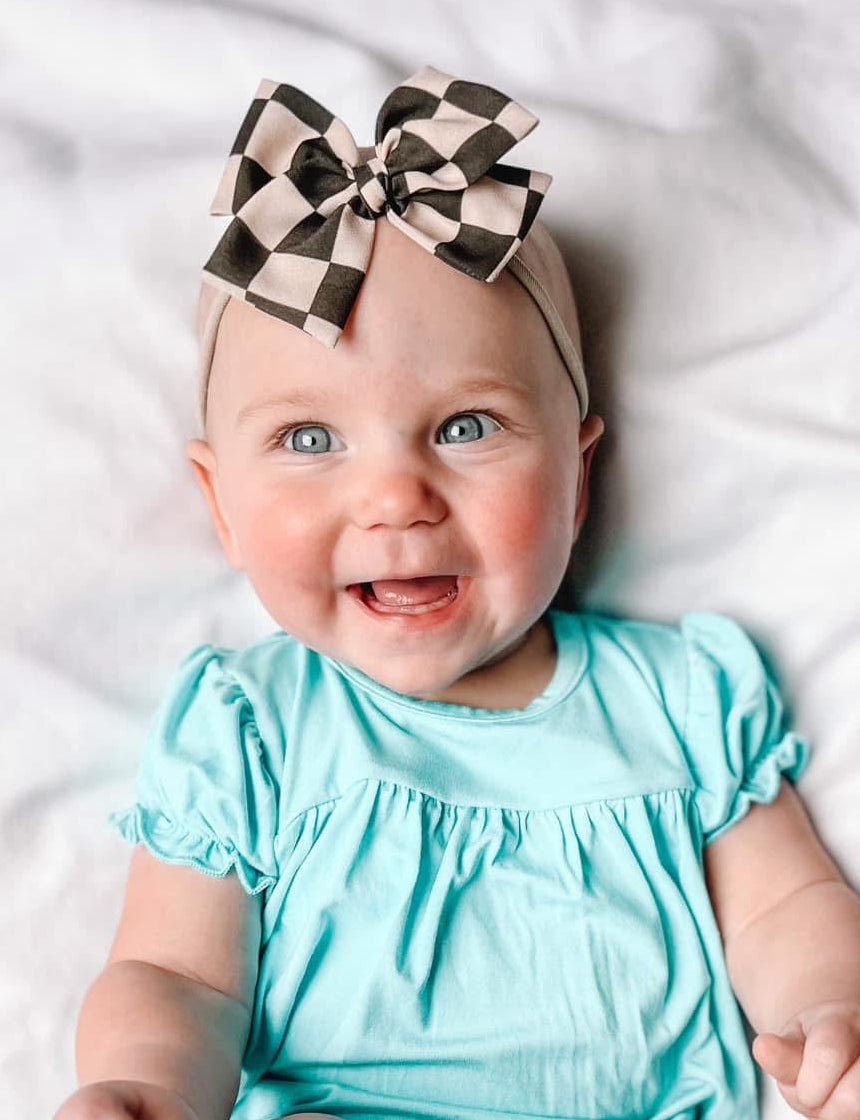 Black+Sand Check Hand-tied Bow