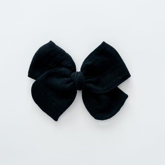Black Gauze Hand-tied Bow