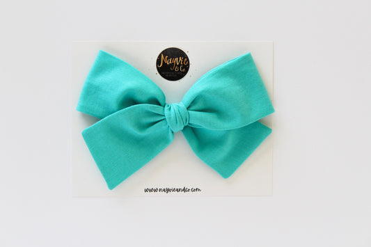 Splash Hand-tied Bow